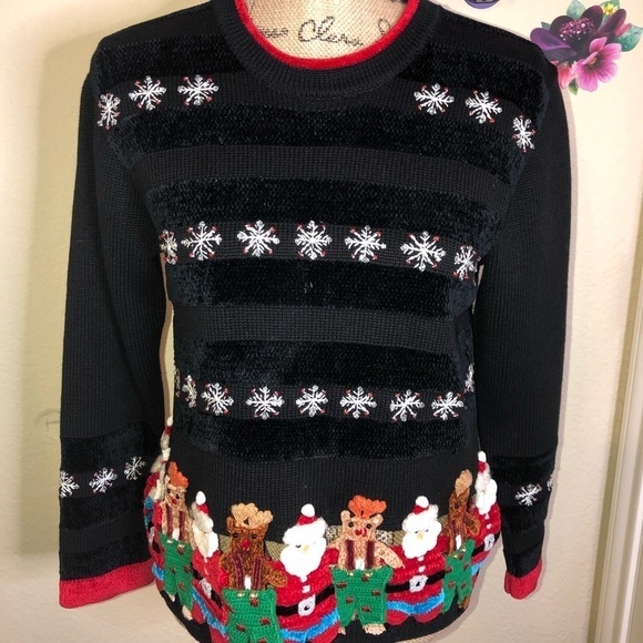 Vintage Derek Black with Snowflakes Crocheted Bottom Christmas Sweater Size S - Picture 2 of 7
